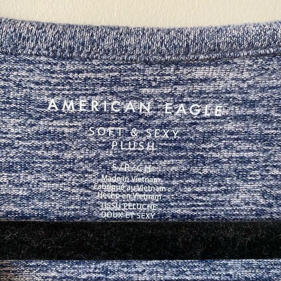 American Eagle Cardigan - Picture 9 of 9